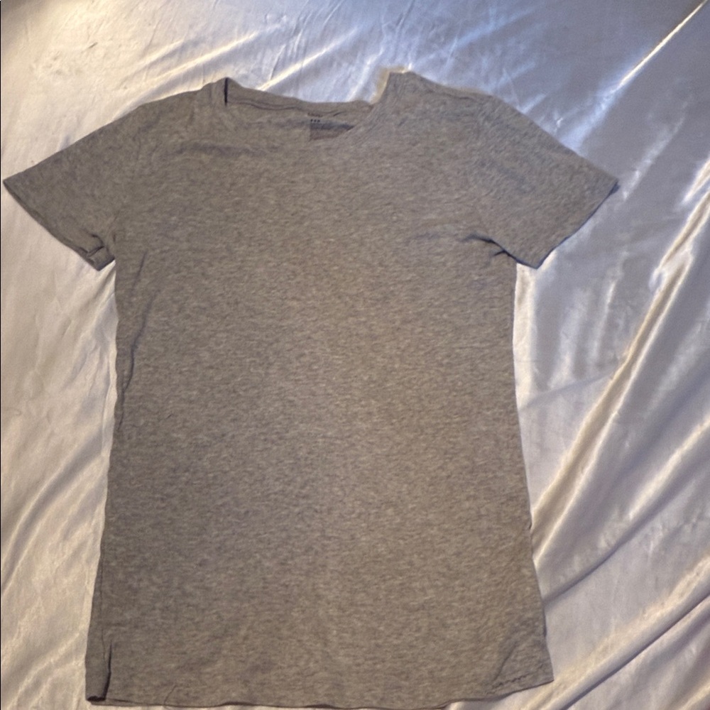 GAP Gray Short Sleeve Tee